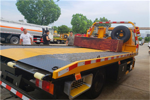 衡山附近拖车电话号码服务
